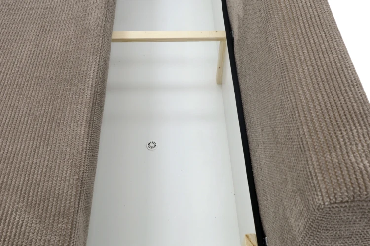 Sofa Merino z funkcją spania i pojemnikiem na pościel - widok na detal pojemnika