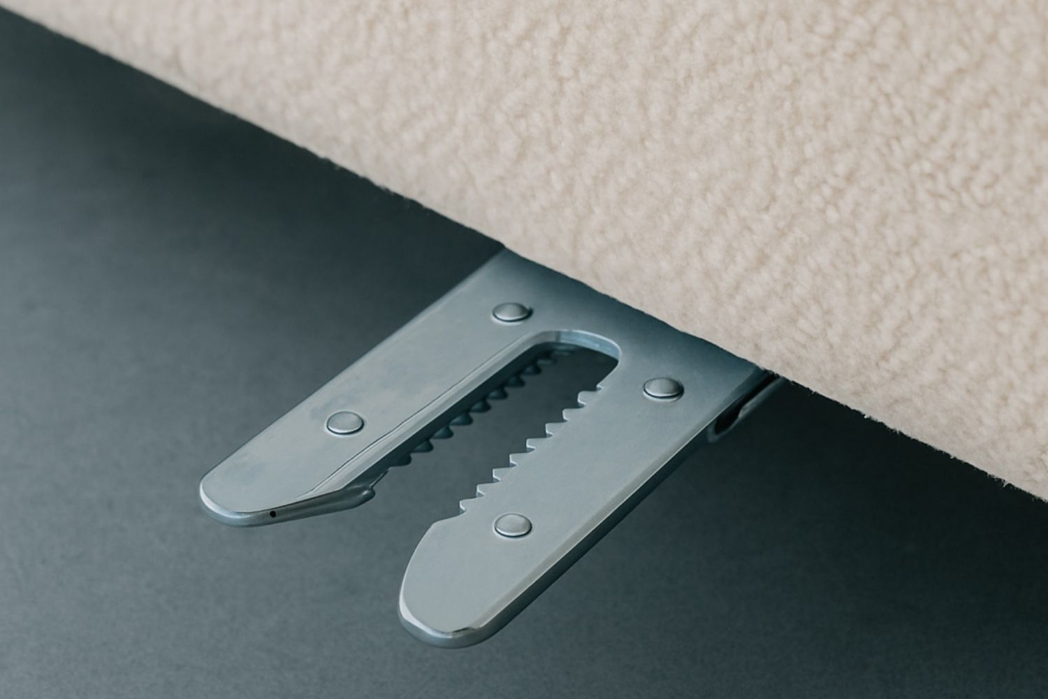 Sofa modułowa Pula dwuosobowa w tkaninie Abriamo 07 - widok od tyłu